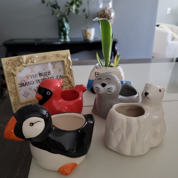 Accents 4 pcs small ceramic planters poshmark